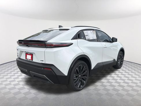 New 2026 Toyota C-HR AWD/4WD image 7