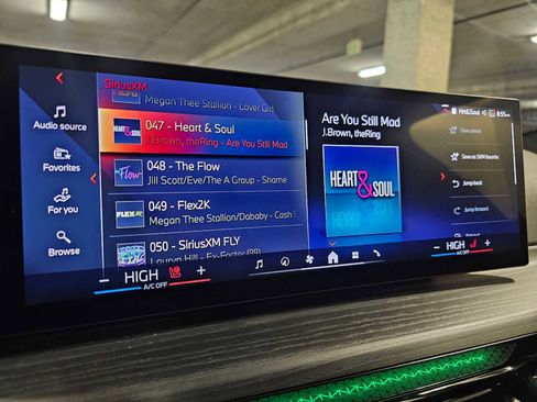 Certified 2025 BMW i4 xDrive40i w/ Premium Package image 17