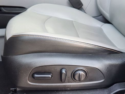 Used 2018 GMC Terrain SLT w/ Preferred Package image 27