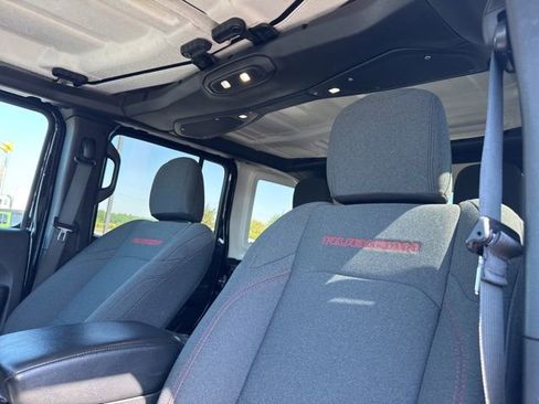 Used 2024 Jeep Wrangler Unlimited Rubicon AWD/4WD image 29