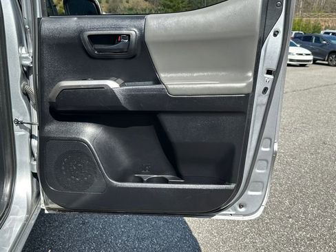 Used 2019 Toyota Tacoma SR5 image 16