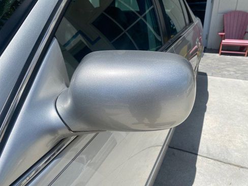 Used 2005 Cadillac De Ville image 31