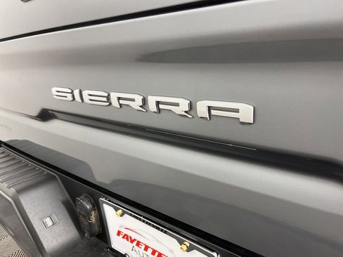 Used 2022 GMC Sierra 1500 AT4 w/ AT4 Preferred Package image 11