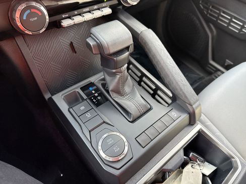 Certified 2025 Toyota Tacoma SR5 image 23