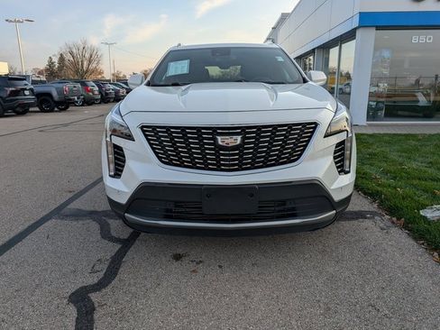 Used 2020 Cadillac XT4 Premium Luxury w/ Cold Weather Package image 2