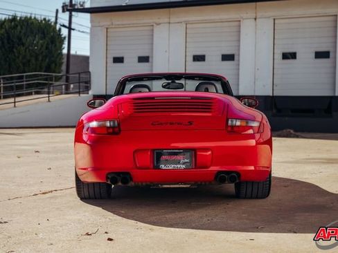 Used 2005 Porsche 911 Carrera S image 17