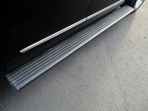 Used 2022 Lincoln Navigator Reserve image 19