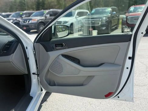 Used 2015 Kia Optima LX w/ LX Convenience Package image 21