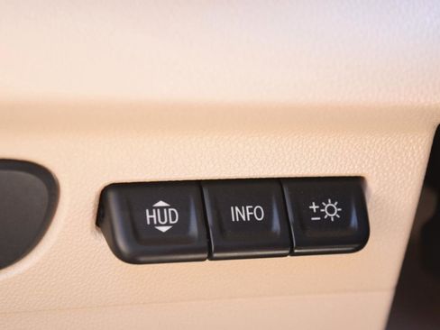 Used 2021 Buick Envision Avenir AWD/4WD image 26