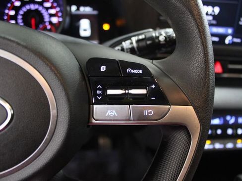 Used 2023 Hyundai Elantra SEL image 28