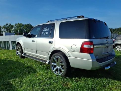 Used 2016 Ford Expedition Limited AWD/4WD image 6