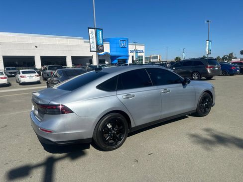 Used 2025 Honda Accord SE image 3