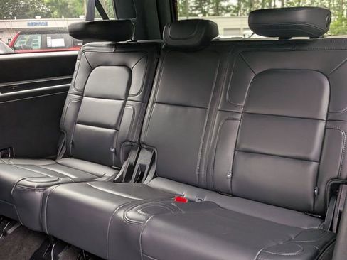 Used 2023 Lincoln Navigator L Reserve AWD/4WD image 32
