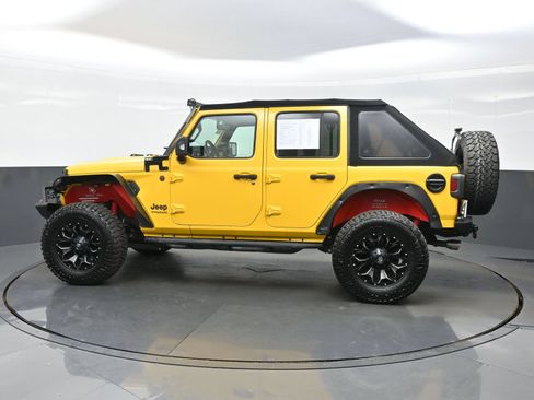 Used 2021 Jeep Wrangler Unlimited Rubicon AWD/4WD image 4