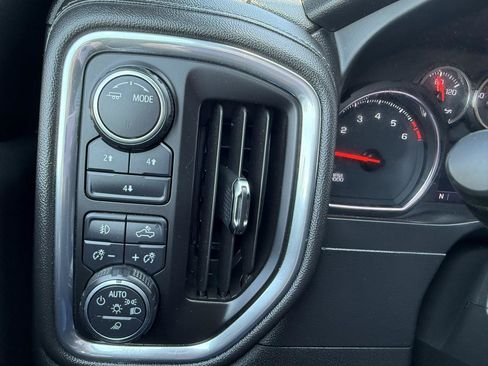Used 2020 Chevrolet Silverado 2500 LT w/ Texas Edition AWD/4WD image 28