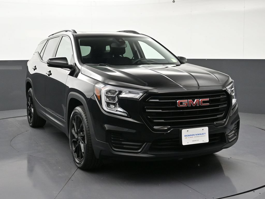 Certified 2023 GMC Terrain SLE w/ Driver Convenience Package AWD/4WD image 7