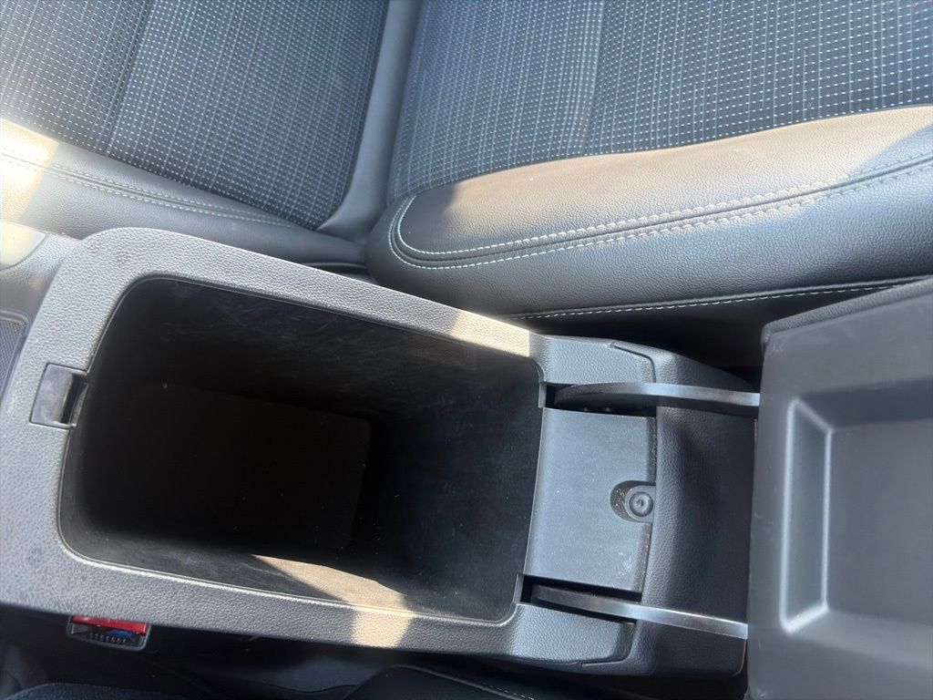 Used 2024 Buick Envista Preferred FWD image 28