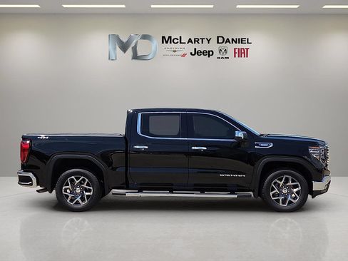 Used 2026 GMC Sierra 1500 SLT w/ SLT Premium Plus Package AWD/4WD image 6