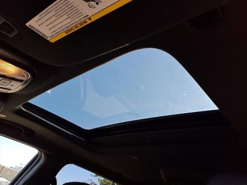 Used 2023 Dodge Durango GT image 8