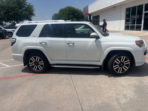 Used 2021 Toyota 4Runner Limited RWD image 5