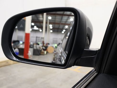 Used 2021 Jeep Cherokee Latitude Lux w/ Comfort/Convenience Group image 40