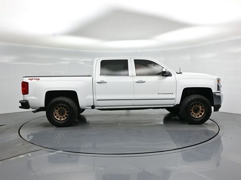 Used 2018 Chevrolet Silverado 1500 LTZ AWD/4WD image 22