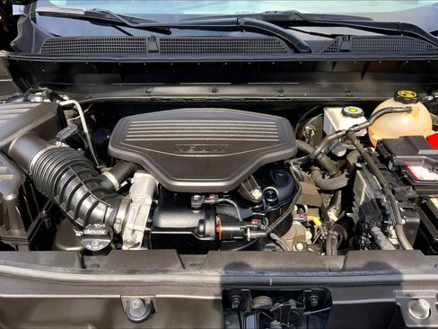 Used 2021 GMC Acadia Denali w/ Denali Technology Package FWD image 32