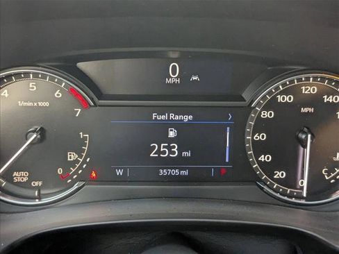 Used 2023 Cadillac XT4 Premium Luxury image 11