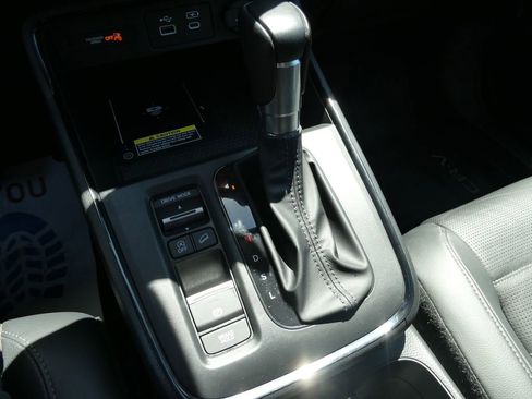 Used 2025 Honda CR-V EX-L image 28