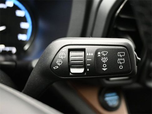 Used 2024 Ford Bronco Sport Outer Banks w/ Tech Package image 8