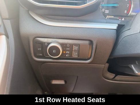 Used 2022 Ford Explorer XLT w/ Equipment Group 202A AWD/4WD image 19