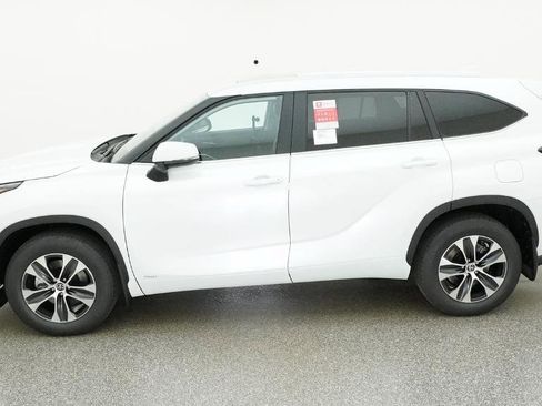 New 2026 Toyota Highlander XLE AWD/4WD image 33