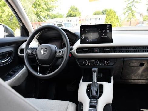 New 2026 Honda HR-V LX image 18