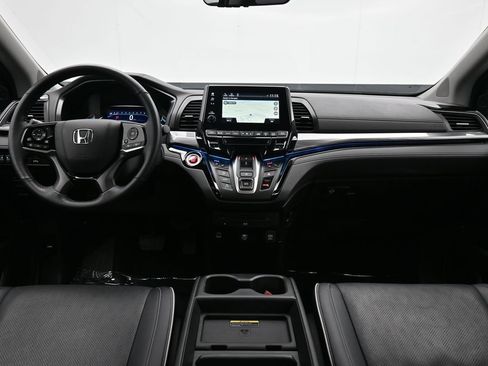 Certified 2024 Honda Odyssey Elite image 30