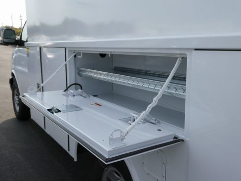 New 2025 GMC Savana 3500 w/ Power Convenience Package image 23