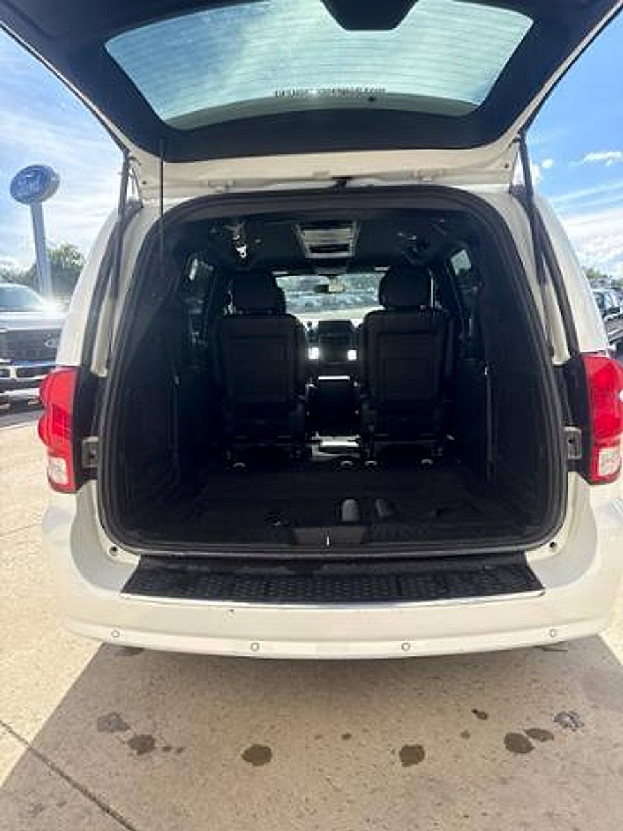 Used 2015 Dodge Grand Caravan R/T w/ Safety Sphere Group FWD image 7