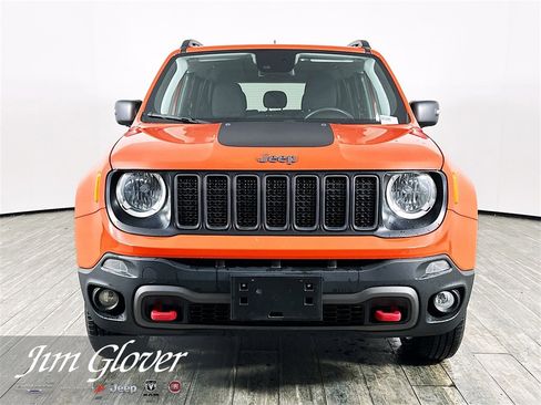 Used 2021 Jeep Renegade Trailhawk image 2