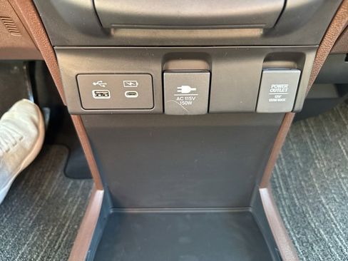 New 2026 Honda Odyssey Touring image 25