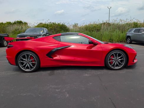 Used 2024 Chevrolet Corvette Stingray Preferred Cpe w/ Battery Protection Package RWD image 12