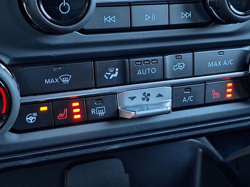 Used 2024 Ford Bronco Outer Banks AWD/4WD image 23