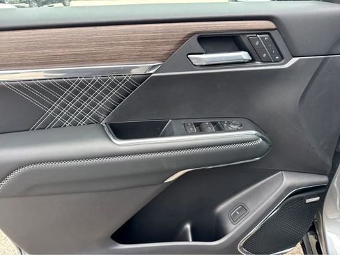 New 2026 GMC Acadia Denali w/ Super Cruise Package AWD/4WD image 26