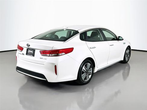 Used 2017 Kia Optima EX image 7