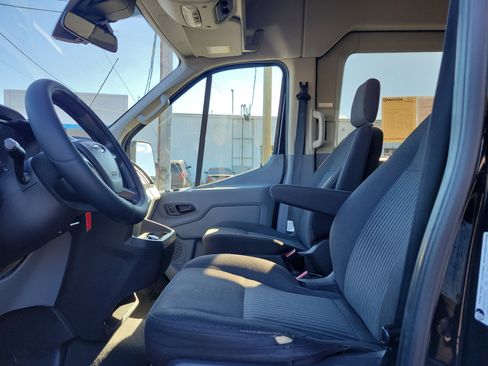 Used 2019 Ford Transit 350 XLT image 15