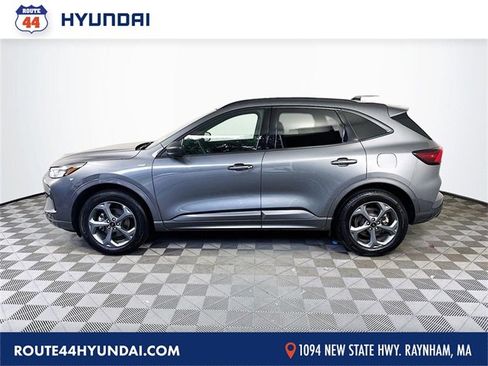 Used 2024 Ford Escape ST-Line image 1