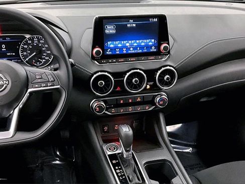 New 2025 Nissan Sentra SV image 7