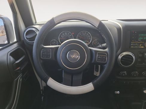 Used 2017 Jeep Wrangler Unlimited Sahara w/ Dual Top Group image 11