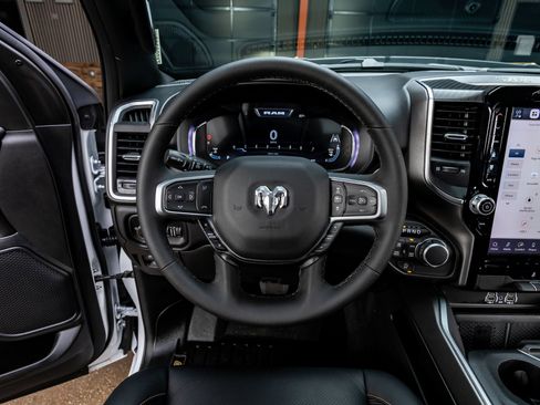 Used 2026 RAM 1500 Big Horn AWD/4WD image 14