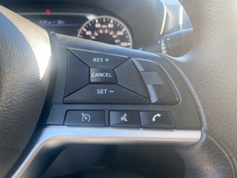 Used 2024 Nissan Altima 2.5 SV image 18