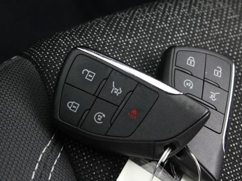 Used 2026 Chevrolet Traverse LT FWD image 30