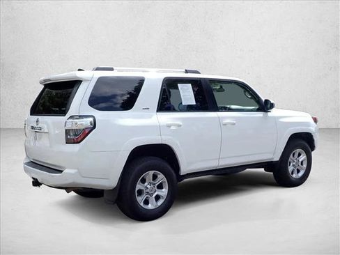 Used 2019 Toyota 4Runner SR5 AWD/4WD image 3